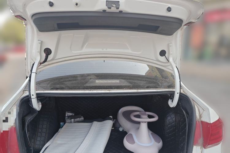 Used Volkswagen Santana 2018 1.5L Manual Fashion Edition Trunk