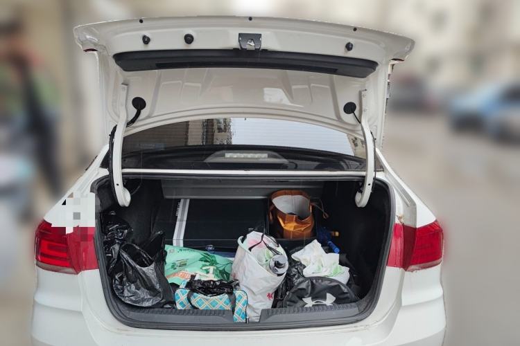 Used Volkswagen Santana 2018 1.5L Manual Fashion Edition Trunk
