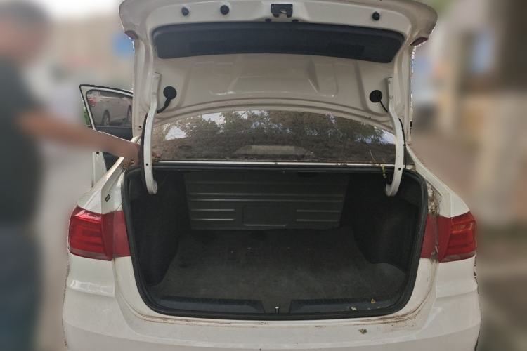 Used Volkswagen Santana 2018 1.5L Manual Fashion Edition Trunk