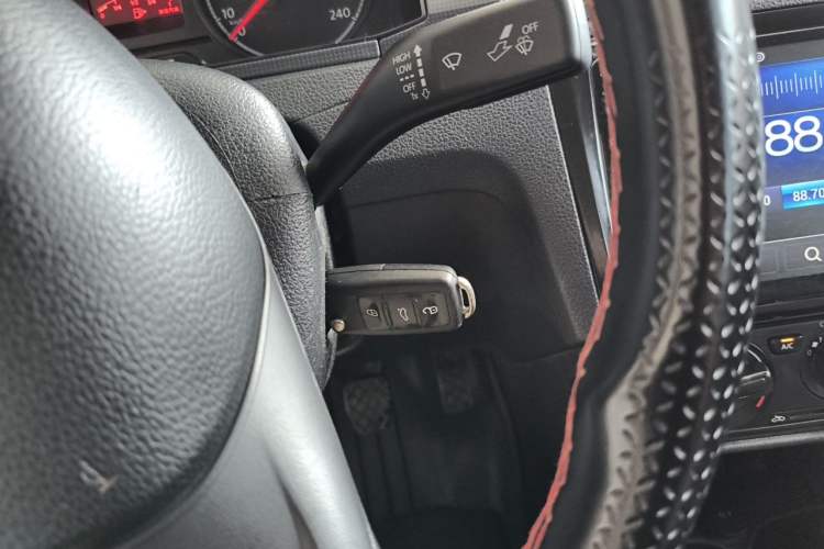Used Volkswagen Santana 2018 1.5L Manual Fashion Edition Vehicle Key