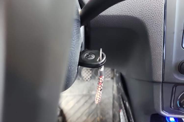Used Volkswagen Santana 2018 1.5L Manual Fashion Edition Vehicle Key