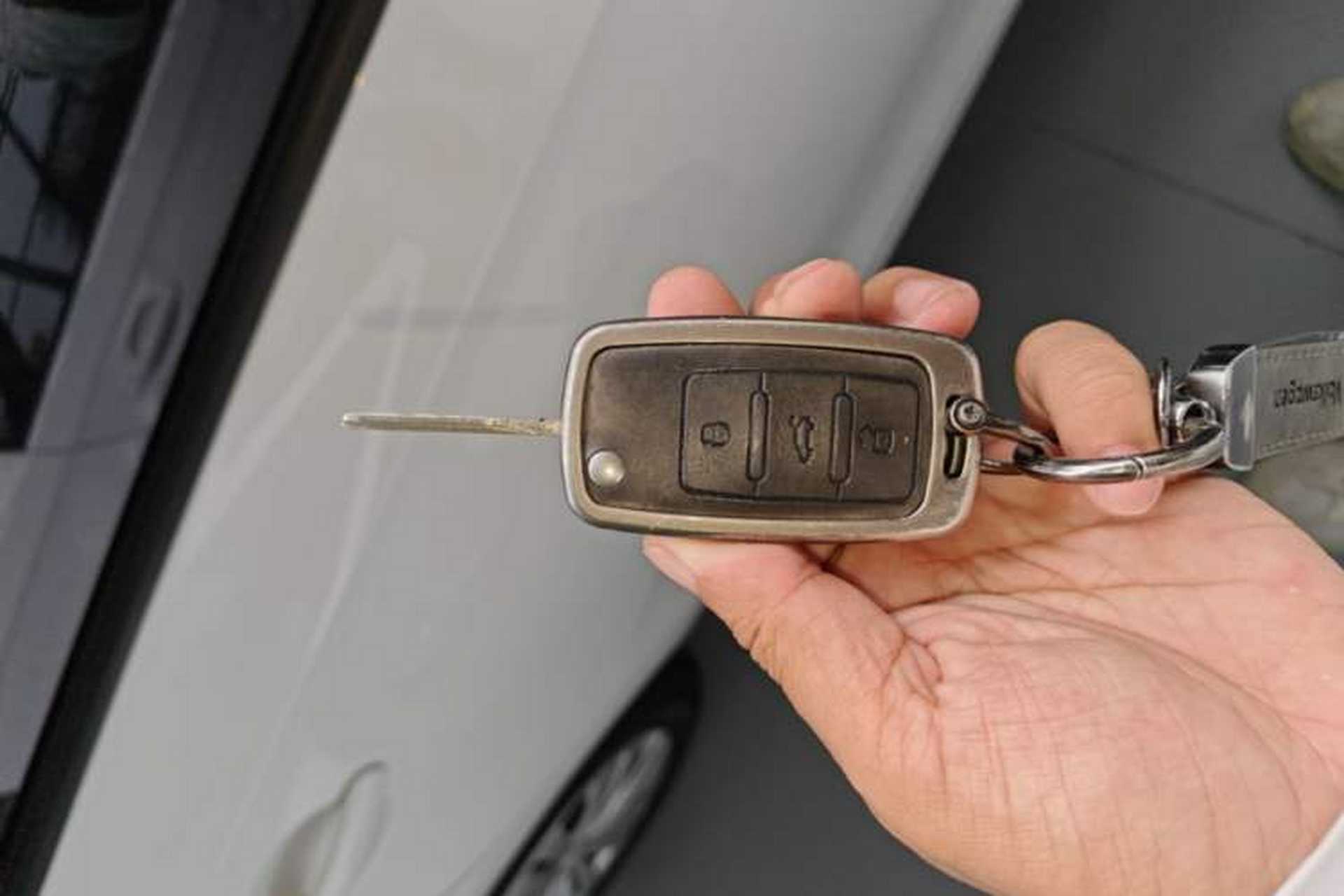 Used Volkswagen Santana 2018 1.5L Automatic Fashion Edition Vehicle Key