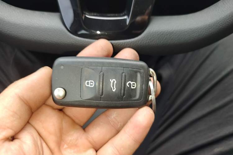 Used Volkswagen Santana 2018 1.5L Manual Comfort Edition Vehicle Key