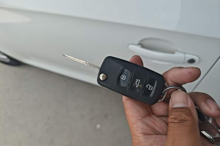 Used Volkswagen Santana 2018 1.5L Manual Fashion Edition Vehicle Key