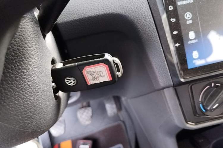 Used Volkswagen Santana 2018 1.5L Manual Fashion Edition Vehicle Key