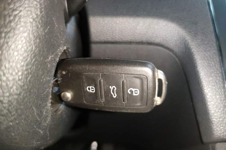 Used Volkswagen Santana 2018 1.5L Manual Comfort Edition Vehicle Key