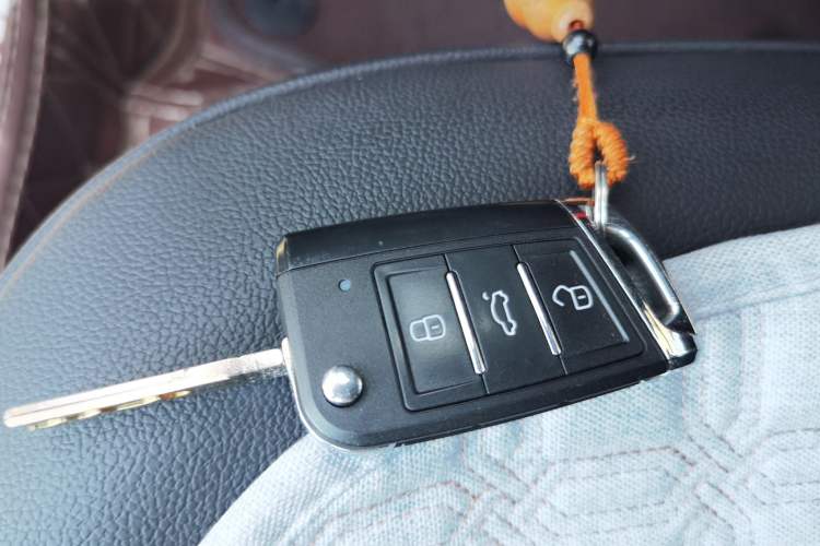 Used Volkswagen Santana 2018 1.5L Manual Fashion Edition Vehicle Key