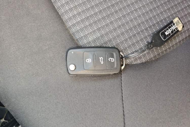 Used Volkswagen Santana 2018 1.5L Manual Fashion Edition Vehicle Key