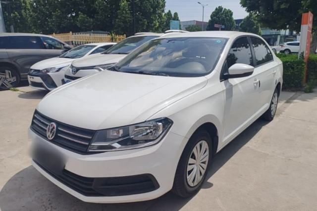 Ojetý Volkswagen Santana 2018 1.5L Manual Fashion Edition