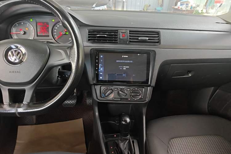 Used Volkswagen Santana 2019 1.5L Automatic Fashion Edition China VI Audio And AC Panel