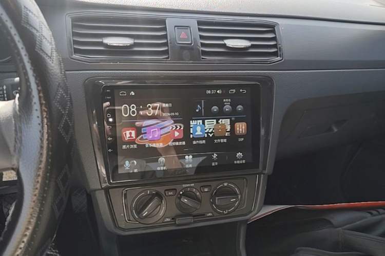 Used Volkswagen Santana 2019 1.5L Automatic Fashion Edition China VI Audio And AC Panel