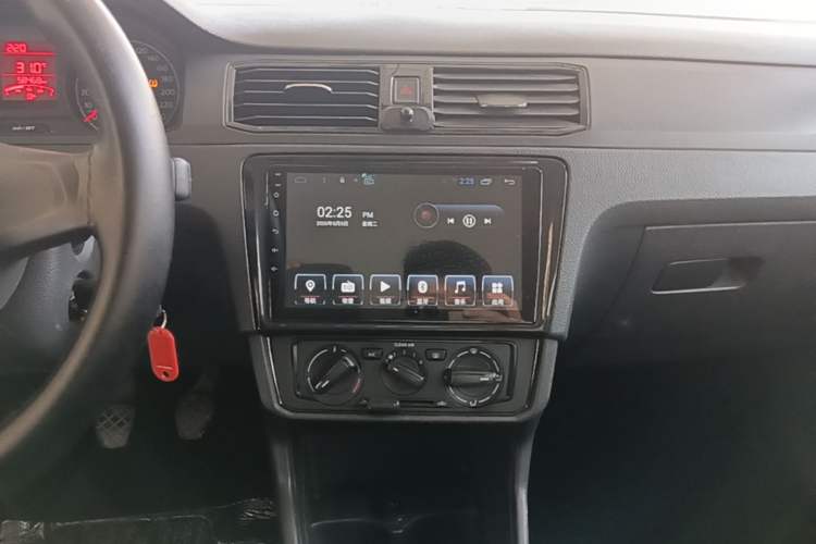 Used Volkswagen Santana 2019 1.5L Manual Fashion Edition China VI Standard Audio And AC Panel