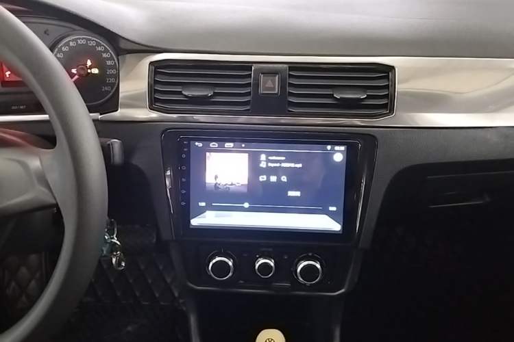 Used Volkswagen Santana 2019 1.5L Automatic Fashion Edition China VI Audio And AC Panel
