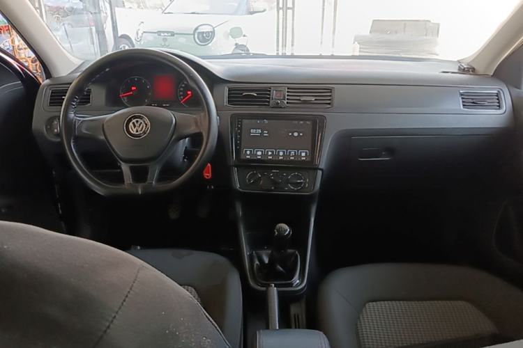 Used Volkswagen Santana 2019 1.5L Manual Fashion Edition China VI Standard Center Console