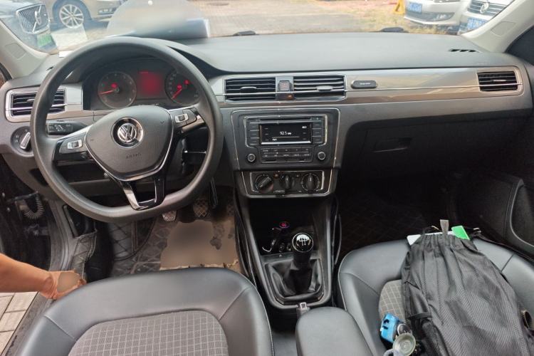 Used Volkswagen Santana 2019 1.5L Manual Comfort Edition China VI Standard Center Console