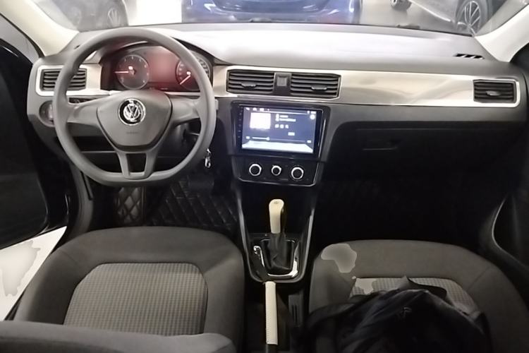 Used Volkswagen Santana 2019 1.5L Automatic Fashion Edition China VI Center Console