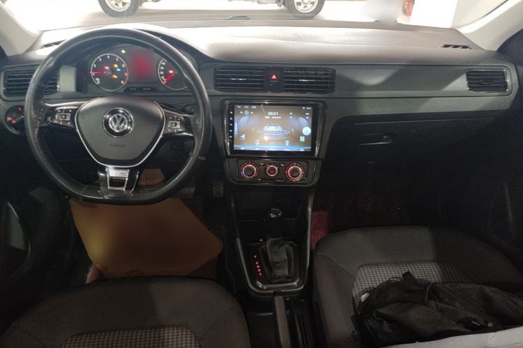 Used Volkswagen Santana 2019 1.5L Automatic Fashion Edition China VI Center Console