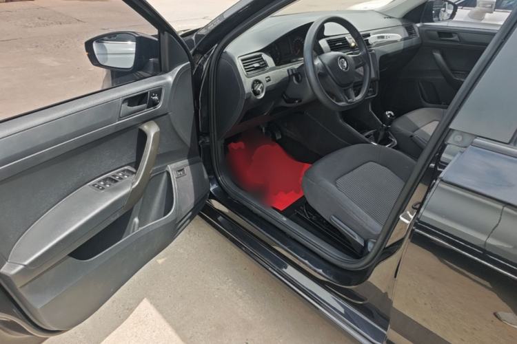 Used Volkswagen Santana 2019 1.5L Manual Fashion Edition China VI Standard Driver Seat