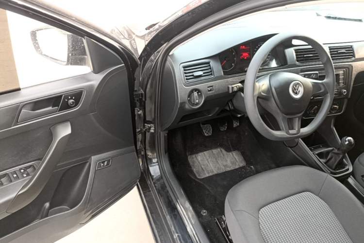 Used Volkswagen Santana 2019 1.5L Manual Fashion Edition China VI Standard Driver Seat