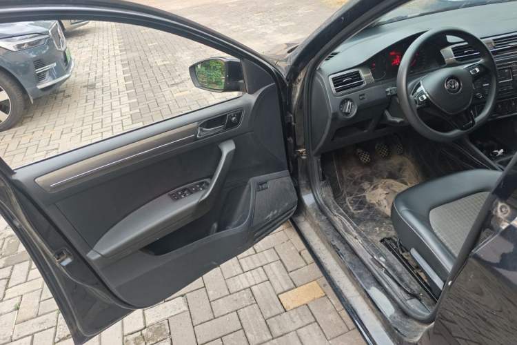 Used Volkswagen Santana 2019 1.5L Manual Comfort Edition China VI Standard Driver Seat