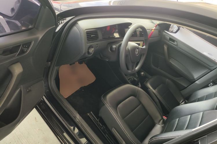 Used Volkswagen Santana 2019 1.5L Manual Fashion Edition China VI Standard Driver Seat