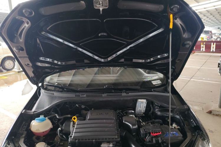 Used Volkswagen Santana 2019 1.5L Automatic Comfort Edition China VI Standard Engine Bay