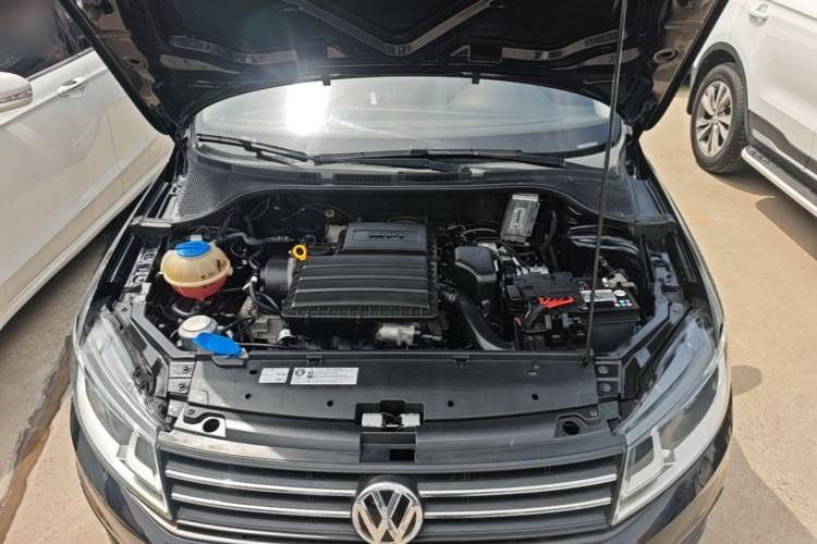 Used Volkswagen Santana 2019 1.5L Manual Fashion Edition China VI Standard Engine Bay
