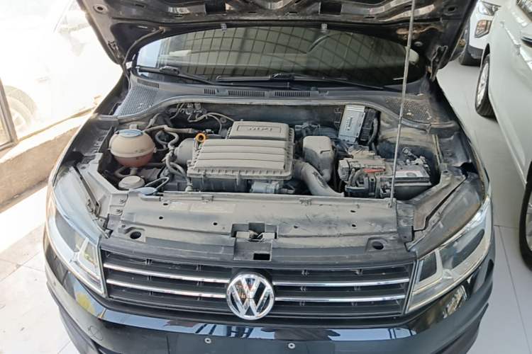 Used Volkswagen Santana 2019 1.5L Manual Fashion Edition China VI Standard Engine Bay