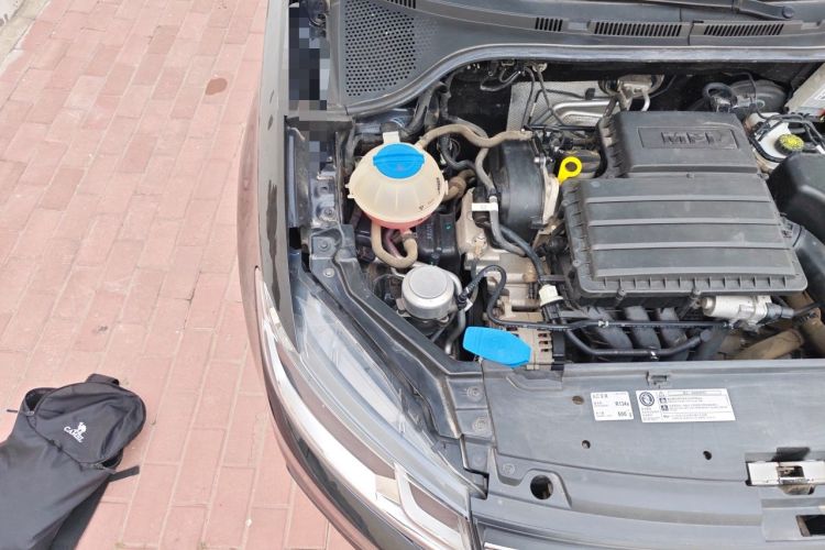 Used Volkswagen Santana 2019 1.5L Manual Fashion Edition China VI Standard Engine Bay Right