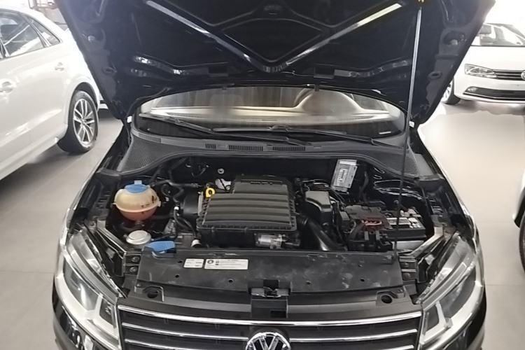 Used Volkswagen Santana 2019 1.5L Automatic Fashion Edition China VI Engine Bay