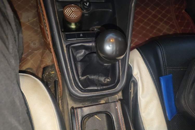 Used Volkswagen Santana 2019 1.5L Manual Fashion Edition China VI Standard Gear Lever