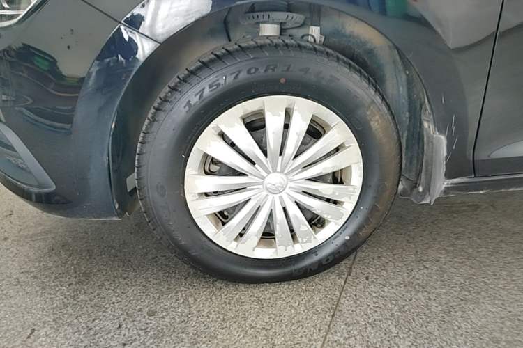 Used Volkswagen Santana 2019 1.5L Manual Fashion Edition China VI Standard Left Front Wheel Hub