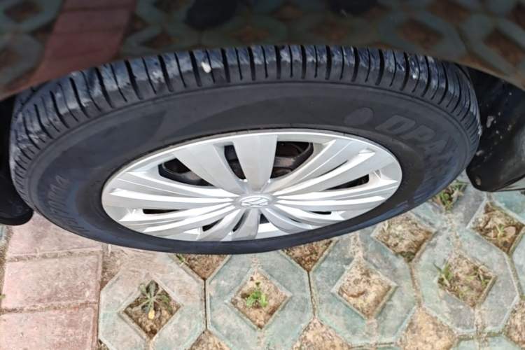 Used Volkswagen Santana 2019 1.5L Automatic Fashion Edition China VI Left Front Wheel Hub