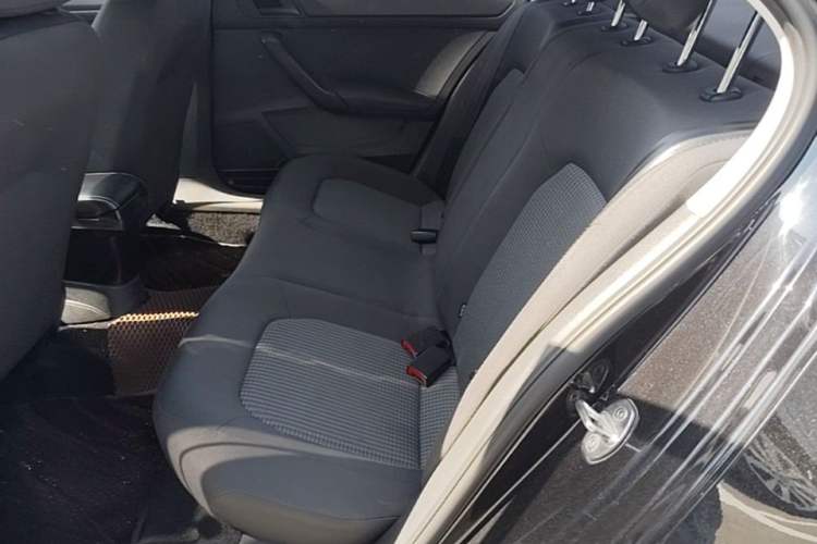 Used Volkswagen Santana 2019 1.5L Automatic Fashion Edition China VI Left Rear Seat