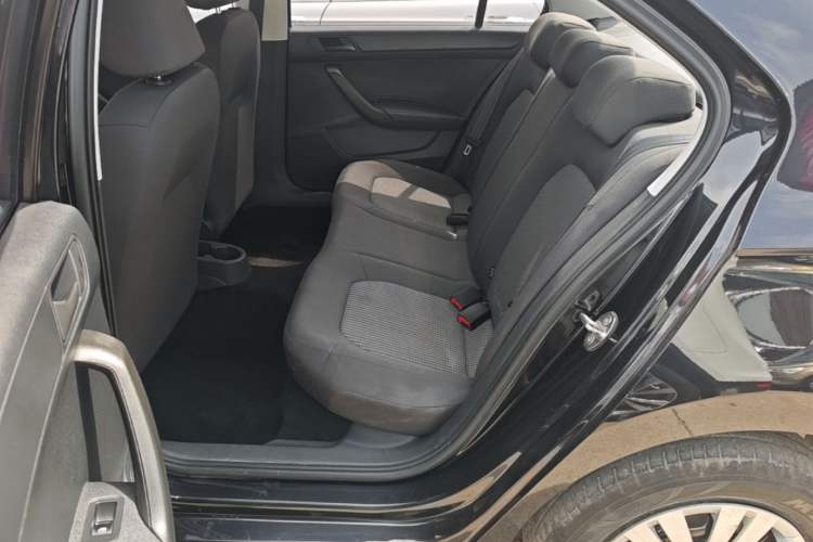 Used Volkswagen Santana 2019 1.5L Manual Fashion Edition China VI Standard Left Rear Seat