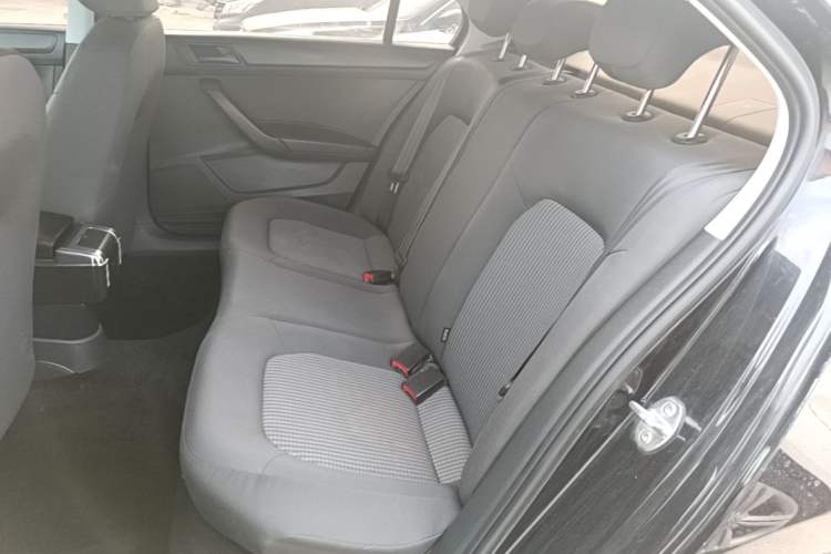 Used Volkswagen Santana 2019 1.5L Manual Fashion Edition China VI Standard Left Rear Seat