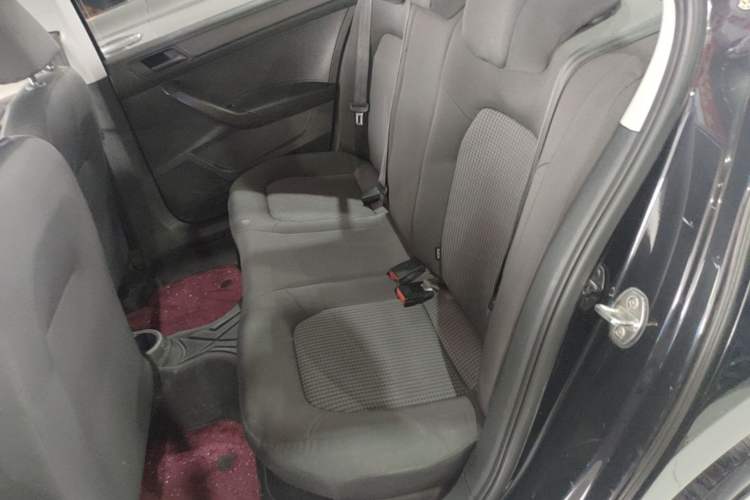 Used Volkswagen Santana 2019 1.5L Automatic Fashion Edition China VI Left Rear Seat