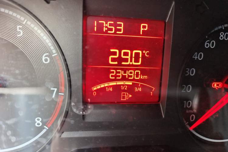 Used Volkswagen Santana 2019 1.5L Automatic Fashion Edition China VI Odometer Close Up