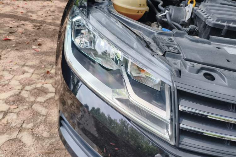 Used Volkswagen Santana 2019 1.5L Automatic Fashion Edition China VI Right Front Headlight