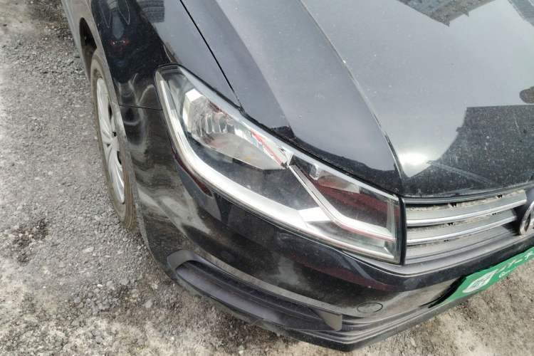 Used Volkswagen Santana 2019 1.5L Manual Fashion Edition China VI Standard Right Front Headlight