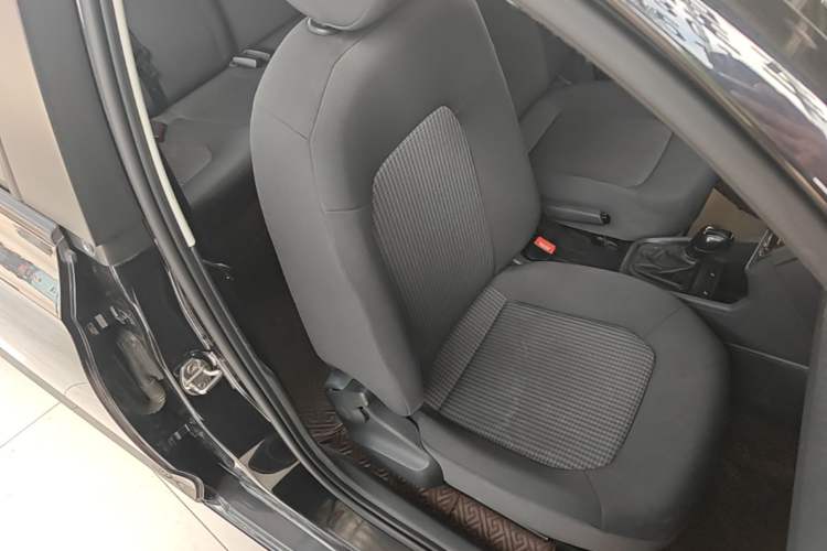 Used Volkswagen Santana 2019 1.5L Automatic Fashion Edition China VI Right Front Seat