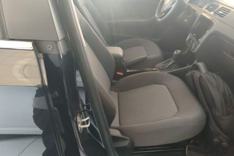 Used Volkswagen Santana 2019 1.5L Automatic Fashion Edition China VI Right Front Seat