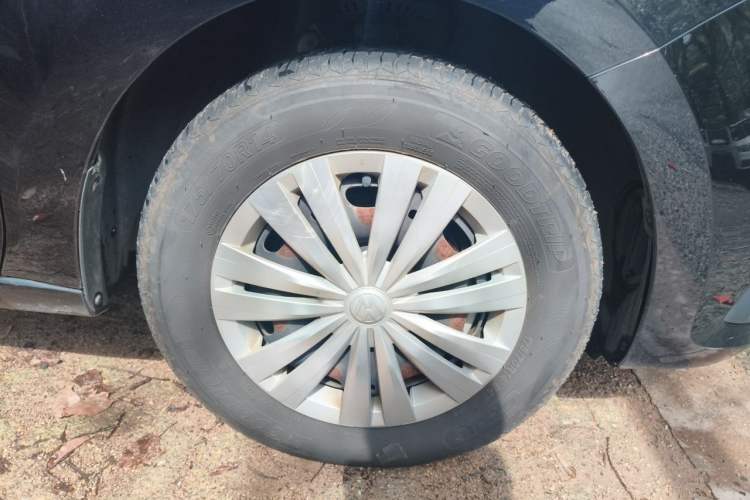 Used Volkswagen Santana 2019 1.5L Automatic Fashion Edition China VI Right Front Wheel Hub