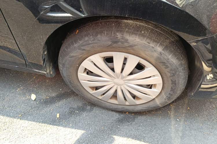 Used Volkswagen Santana 2019 1.5L Manual Fashion Edition China VI Standard Right Front Wheel Hub