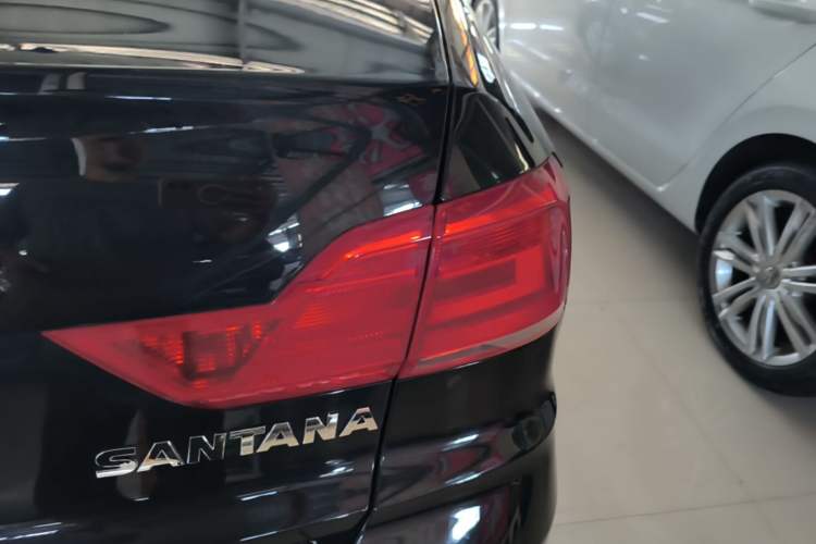 Used Volkswagen Santana 2019 1.5L Automatic Fashion Edition China VI Right Rear Taillight