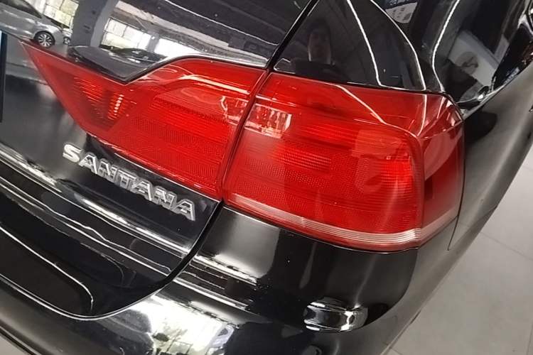Used Volkswagen Santana 2019 1.5L Automatic Fashion Edition China VI Right Rear Taillight