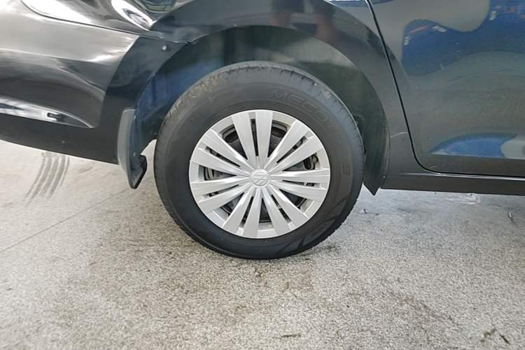 Used Volkswagen Santana 2019 1.5L Manual Fashion Edition China VI Standard Right Rear Wheel Hub