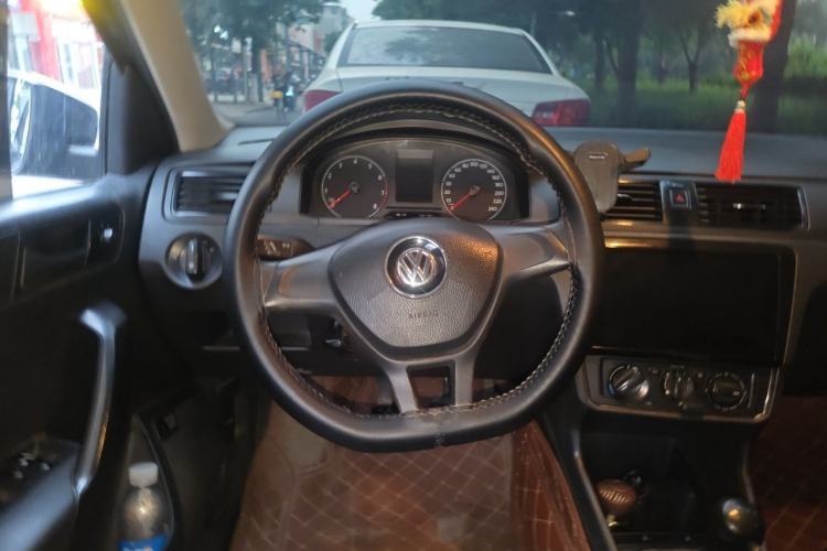 Used Volkswagen Santana 2019 1.5L Manual Fashion Edition China VI Standard Steering Wheel