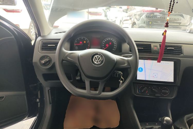 Used Volkswagen Santana 2019 1.5L Manual Fashion Edition China VI Standard Steering Wheel