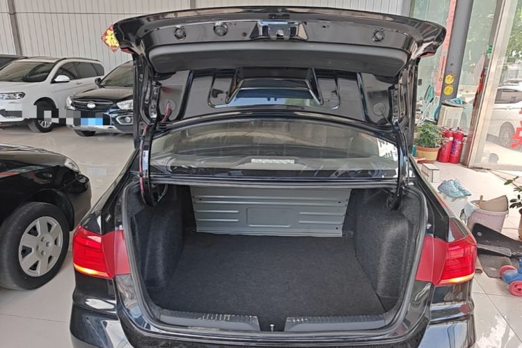 Used Volkswagen Santana 2019 1.5L Automatic Fashion Edition China VI Trunk